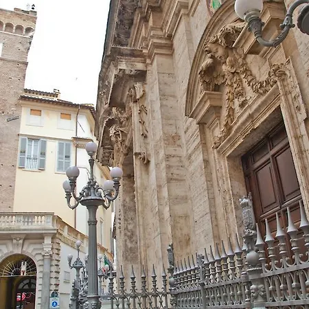 Apartment Center Rome
